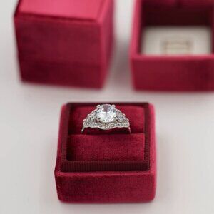 The Mrs Box Velvet Ring Box Classic Single: Scarlett Red - Engagement & Wedding